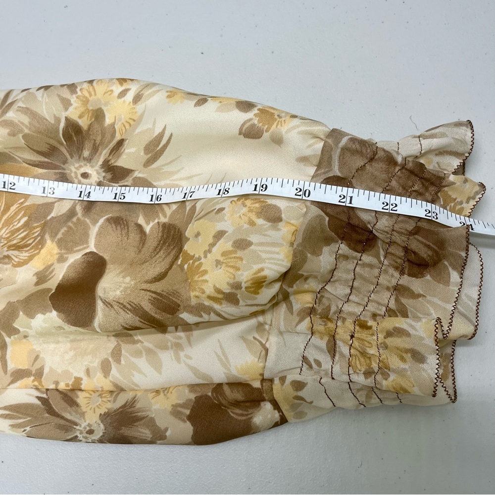 Vintage Robe in Amazing Brown/Neutral Floral Print with Lace Details Handmade - Picture 11 of 11